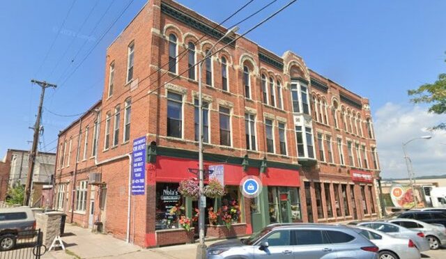 101 W 3rd St, Apt 2A Winona MN 55987