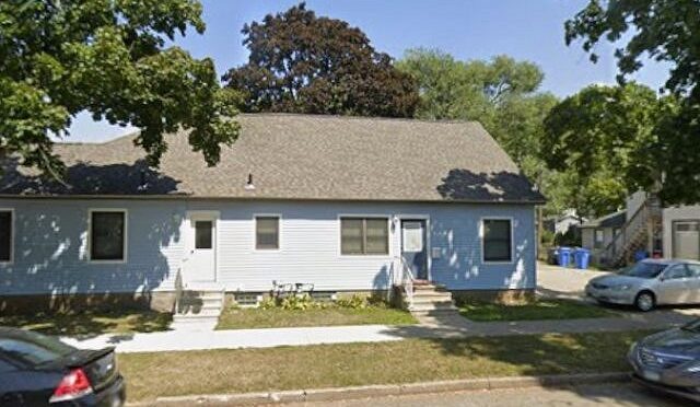 112 E 10th St Winona, MN 55987