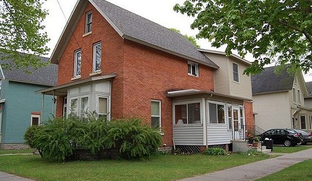 328 Main St, Winona MN 55987