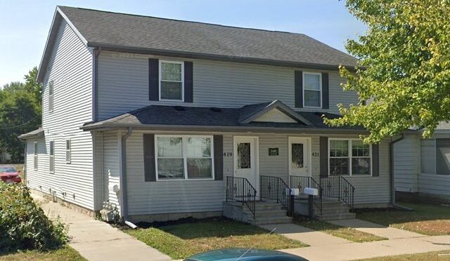 421 W 11th St, Winona MN 55987