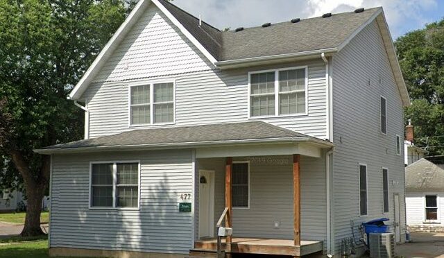 477 Harriet St, Apt 1 Winona MN 55987