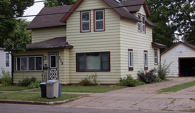 513 Grand St, Winona MN 55987